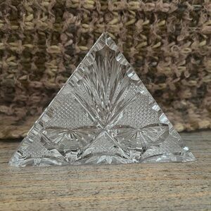 Elegant Triangle Clear Crystal Glass geometric Napkin Holder, some chips